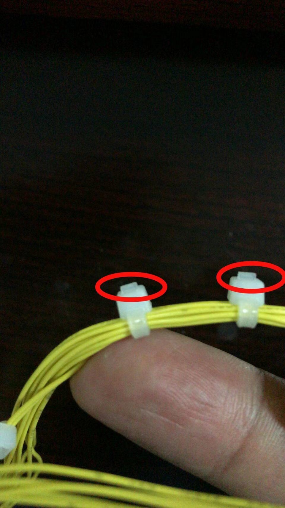 Laatste bedrijfsblogs Kan ik de eindlengte controleren na het snijden van nylon kabelbanden door SWIFT automatische kabelband pistool?